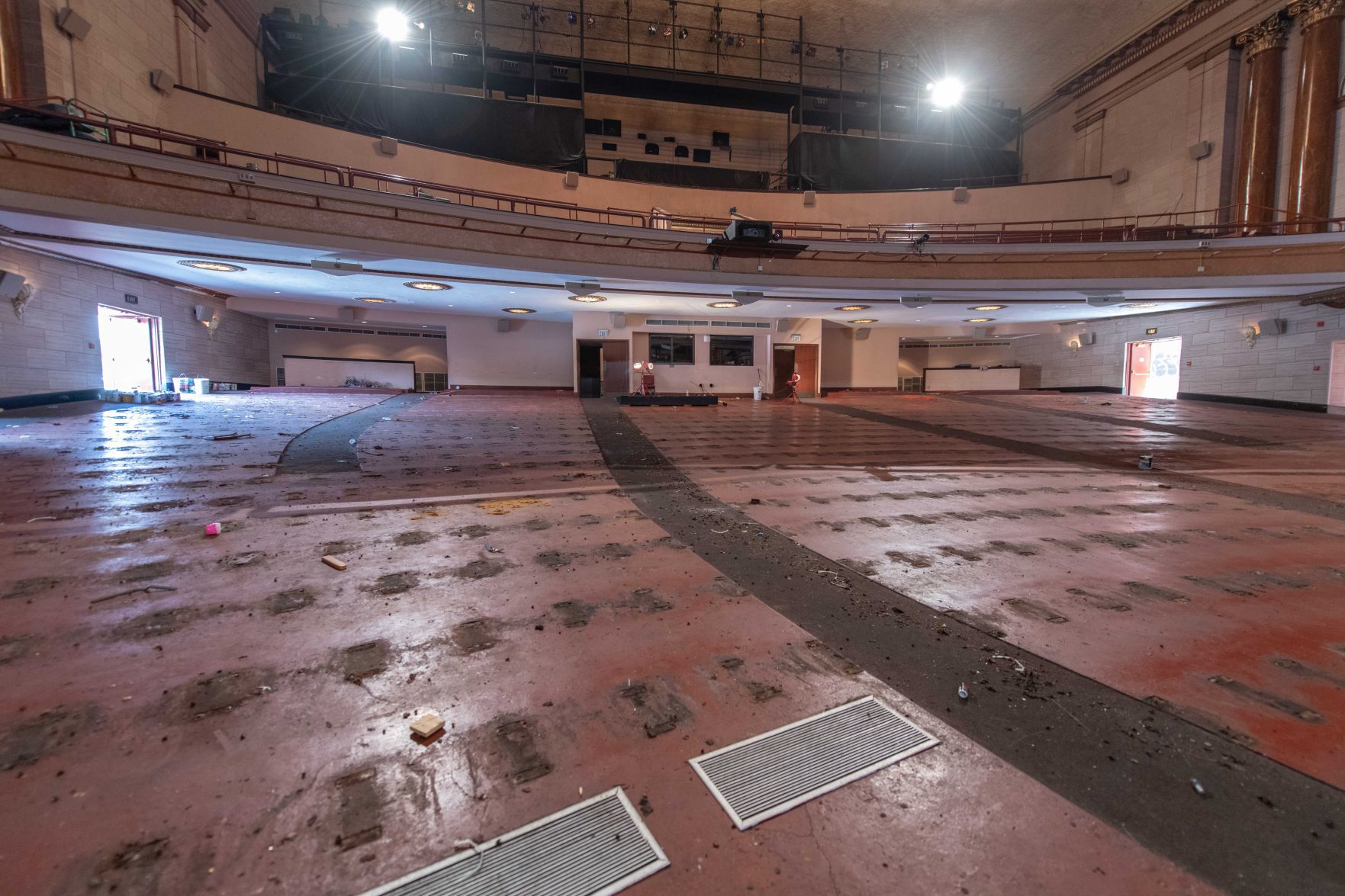 carolina-theatre-renovation-2018_44545635632_o.jpg